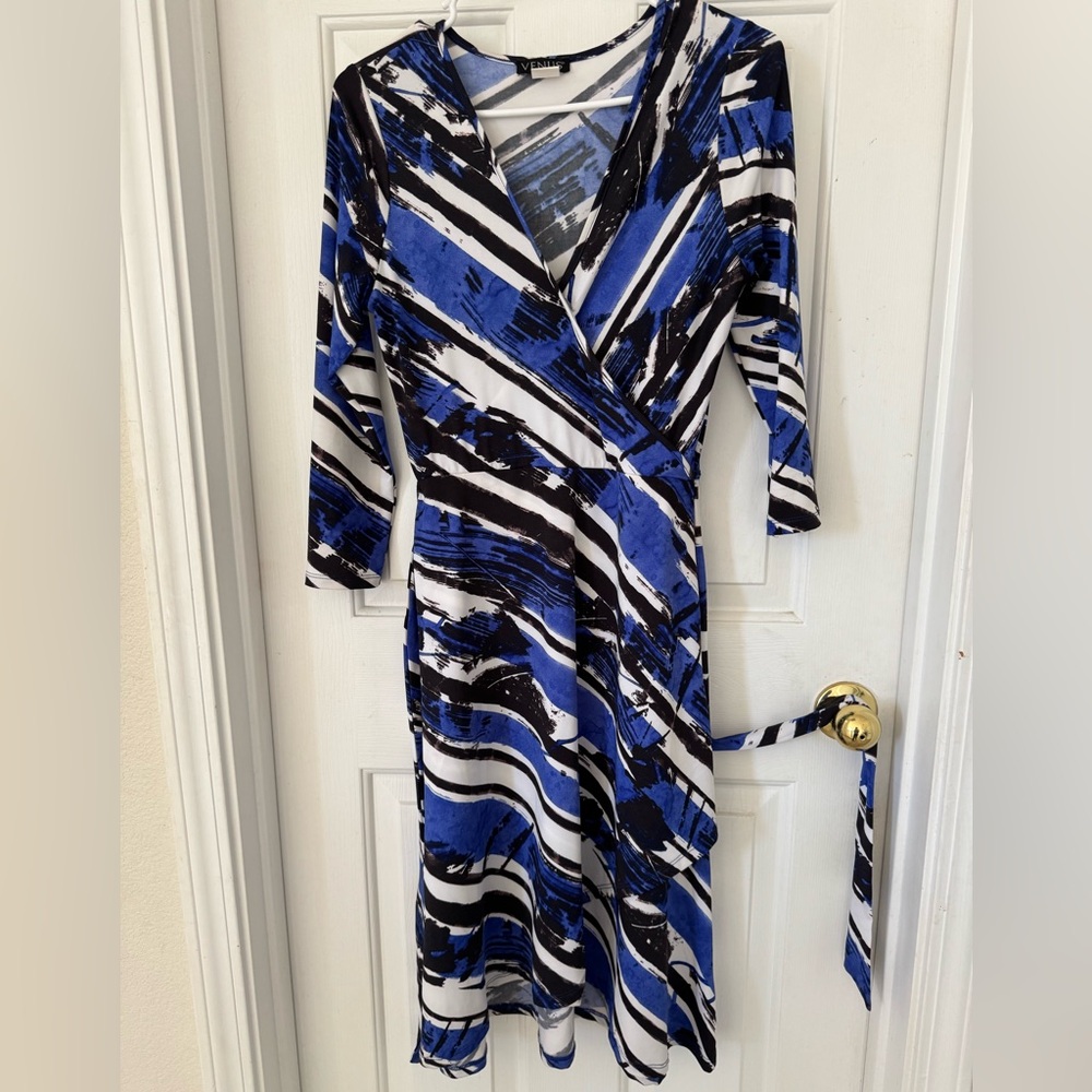 VENUS Blue, Black & White Wrap Midi Dress